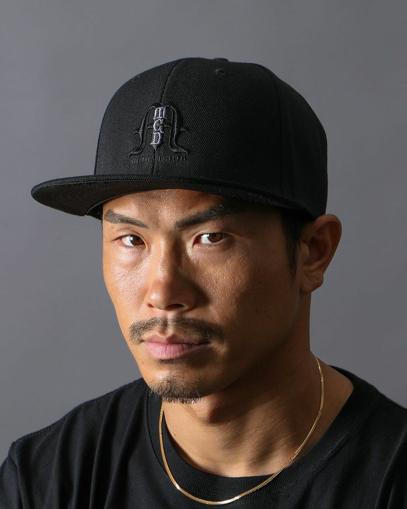 ブラック