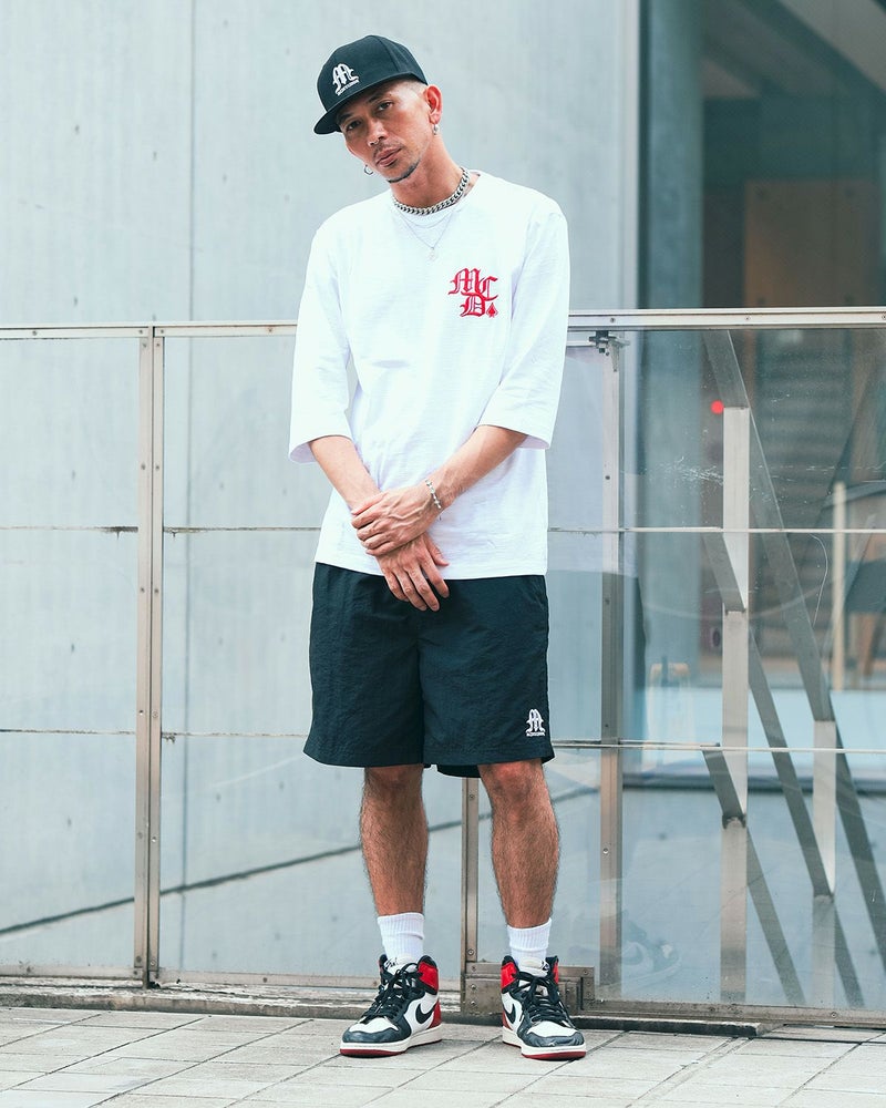 ホワイト:183cm(Lサイズ着用)