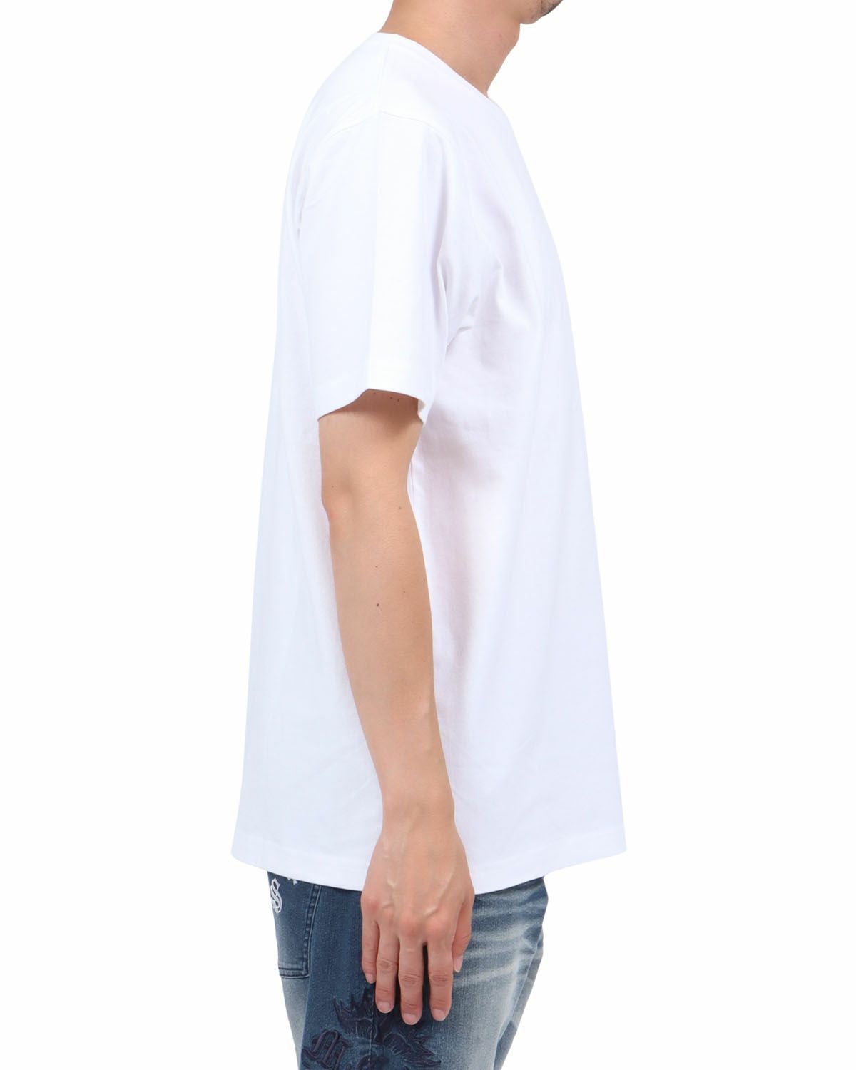 ホワイト：174cm62kg(Lサイズ着用)