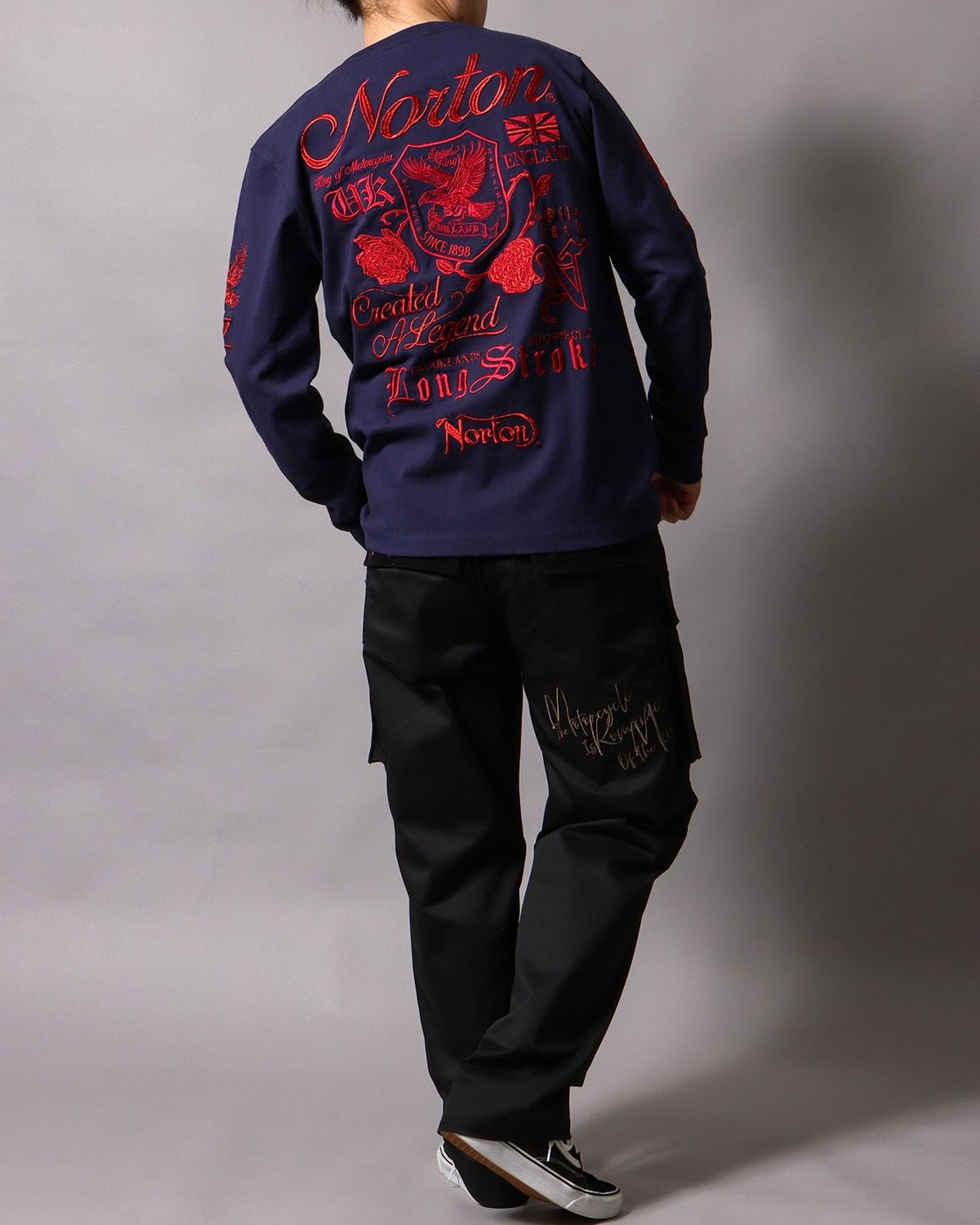 ネイビー：178cm/75kg(Lサイズ着用)