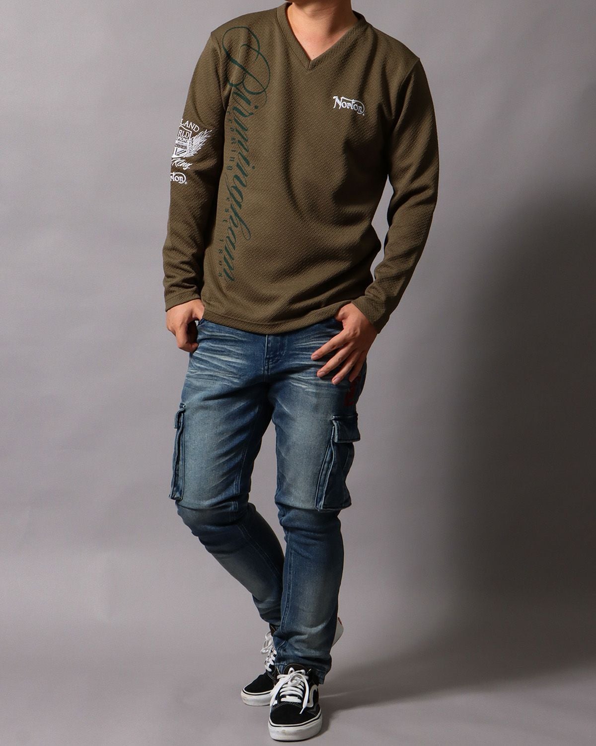 カーキ：178cm/75kg(Lサイズ着用)