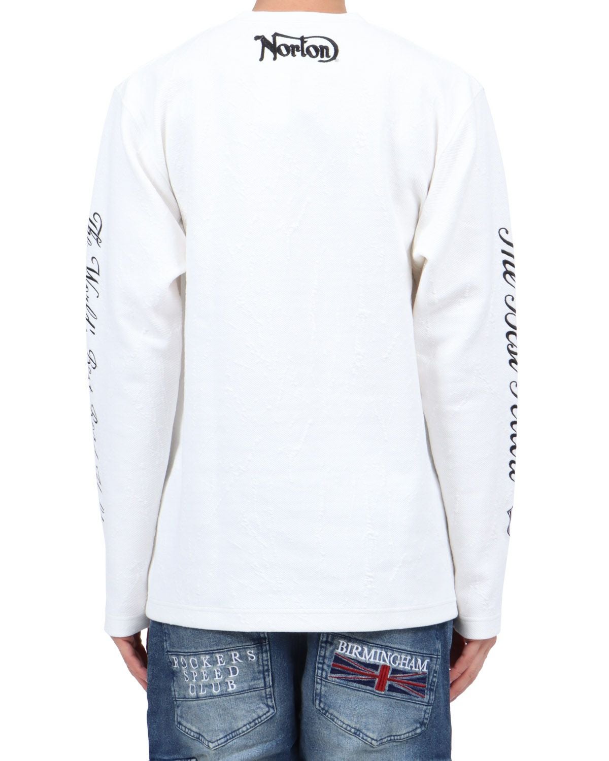 ホワイト：174cm62kg(Lサイズ着用)