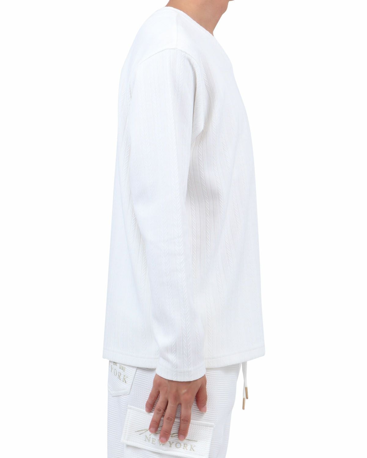 ホワイト：174cm62kg(Lサイズ着用)