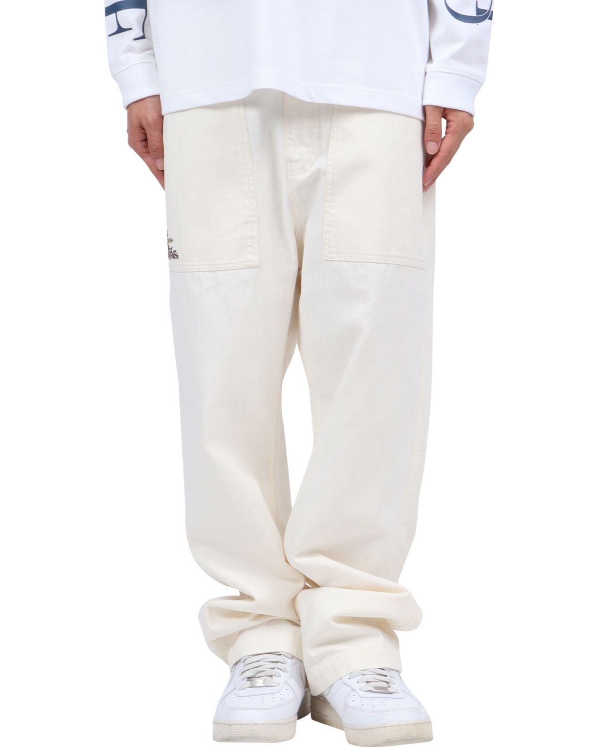 オフホワイト：174cm62kg(Lサイズ着用)