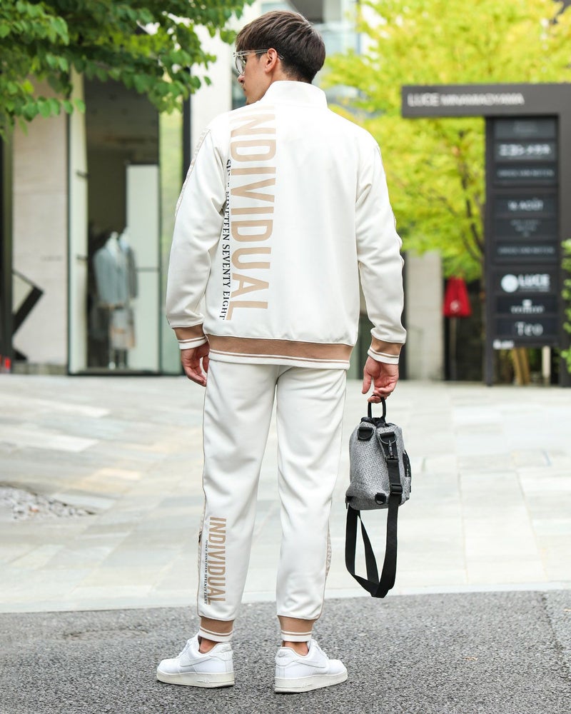 オフホワイト：180cm/70kg(Lサイズ着用)