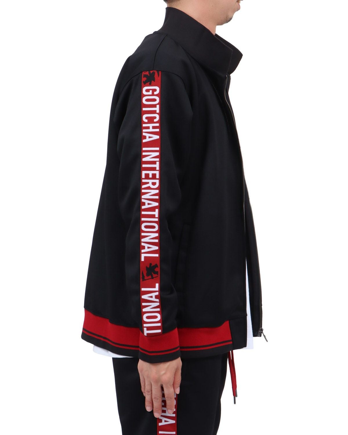 ブラック：174cm62kg(Lサイズ着用)