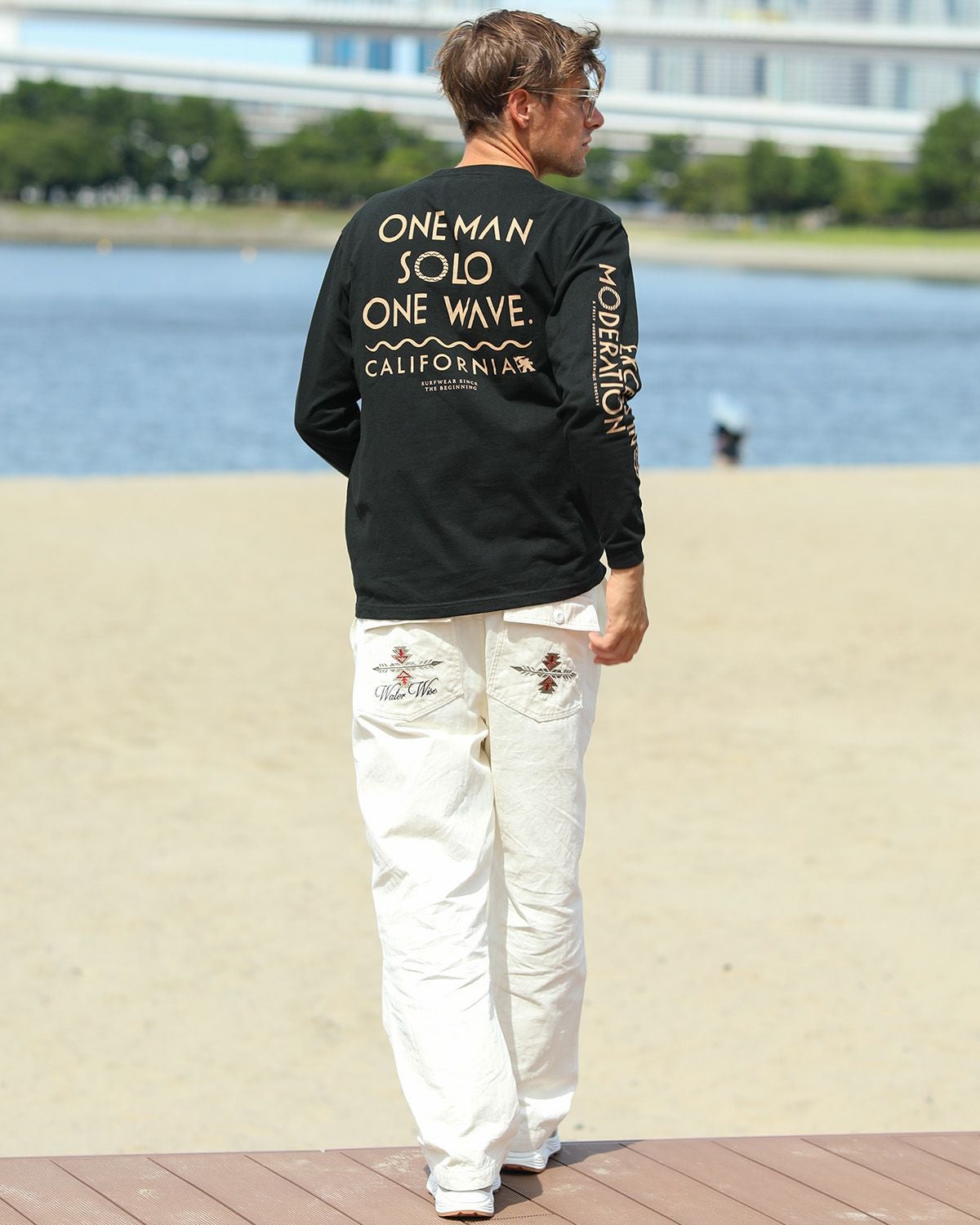 ブラック：183cm/70kg(Lサイズ着用)