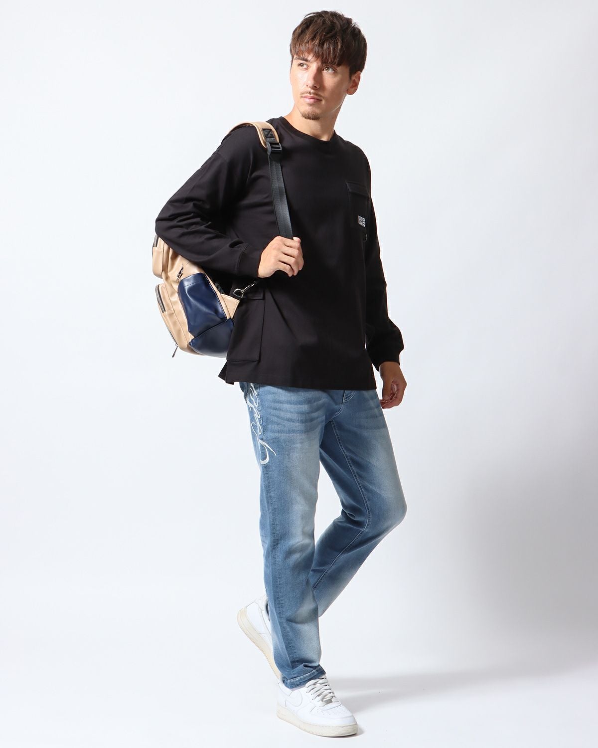 ブラック：180cm/70kg(Lサイズ着用)