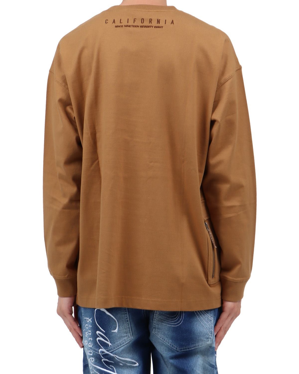 ベージュ：174cm62kg(Lサイズ着用)