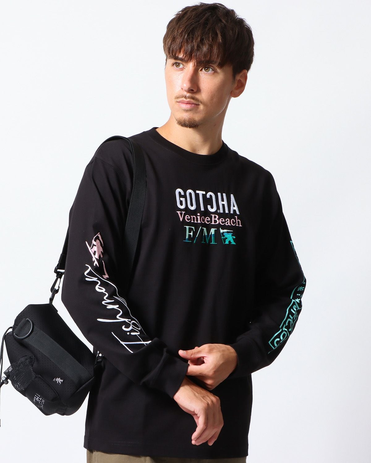 ブラック：180cm/70kg(Lサイズ着用)