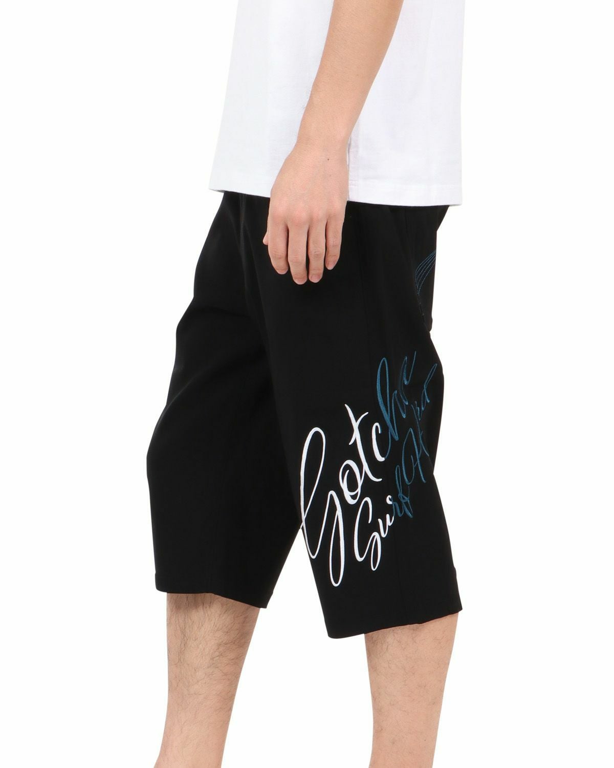 ブラック：180cm67kg(Mサイズ着用)