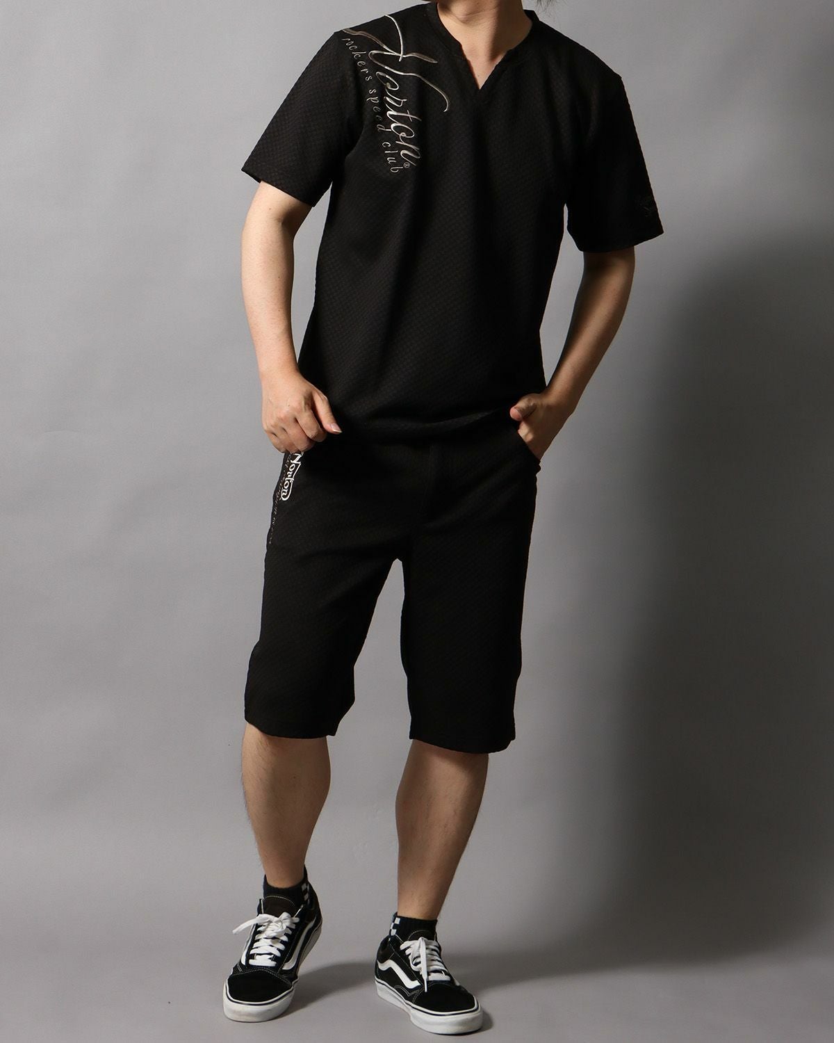 ブラック：178cm/75kg(Lサイズ着用)