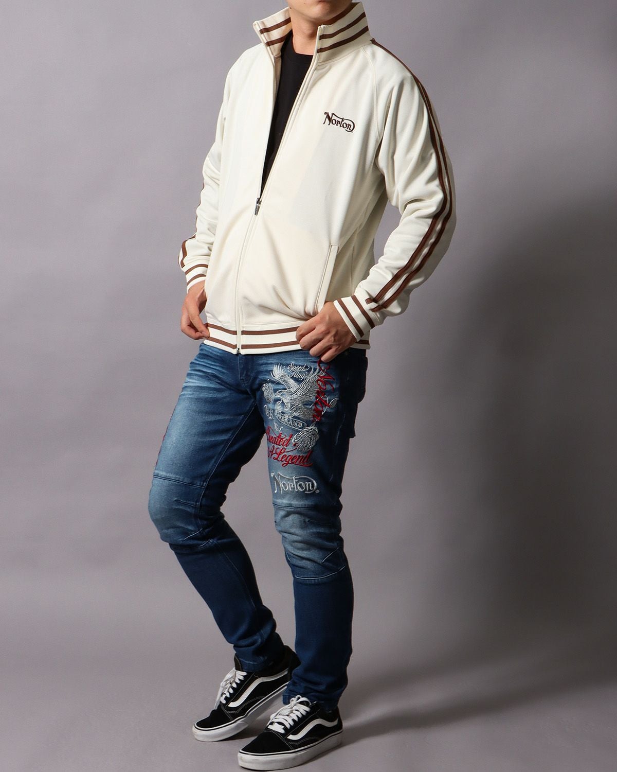 オフホワイト：178cm/75kg(Lサイズ着用)