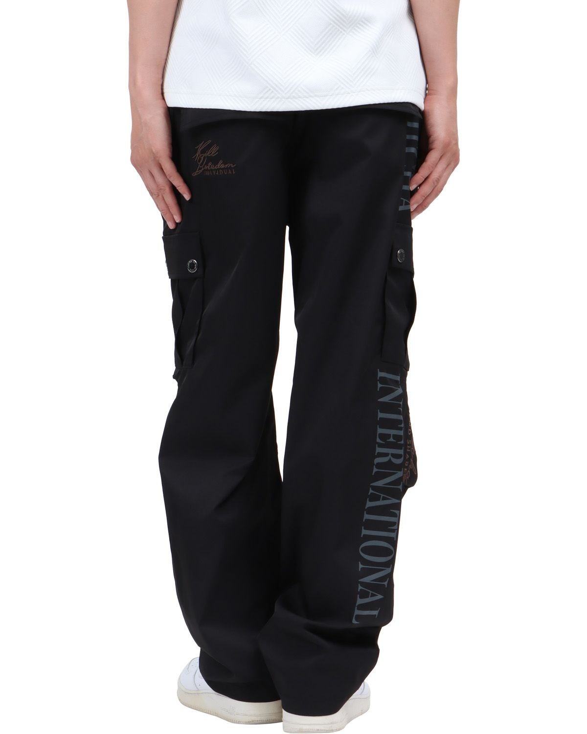 ブラック：174cm62kg(Lサイズ着用)