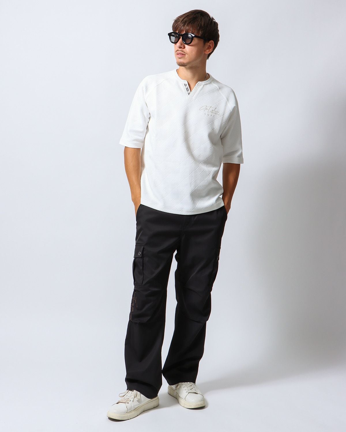 オフホワイト：180cm/70kg(Lサイズ着用)