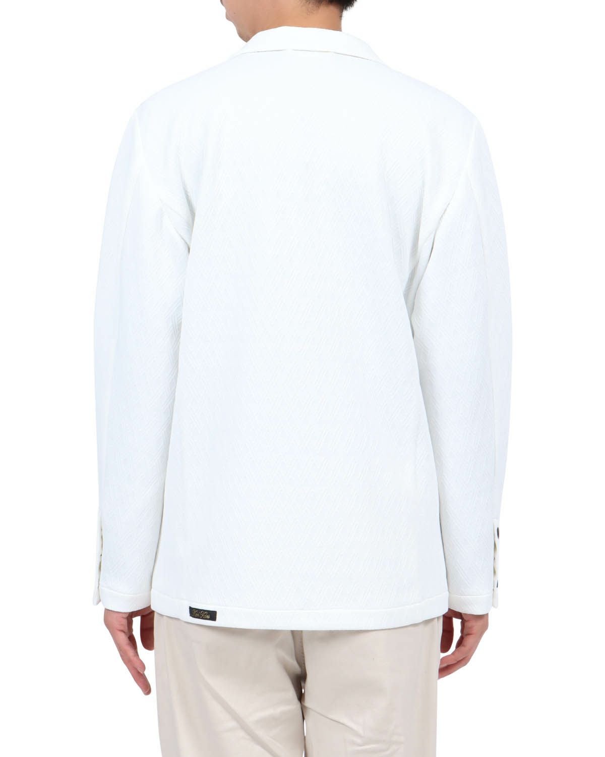 オフホワイト：174cm62kg(Lサイズ着用)