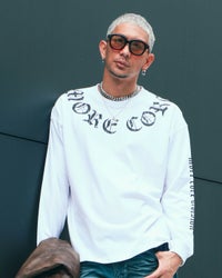 ホワイト:183cm(Lサイズ着用)