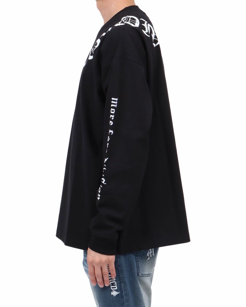 ブラック：174cm62kg(Lサイズ着用)