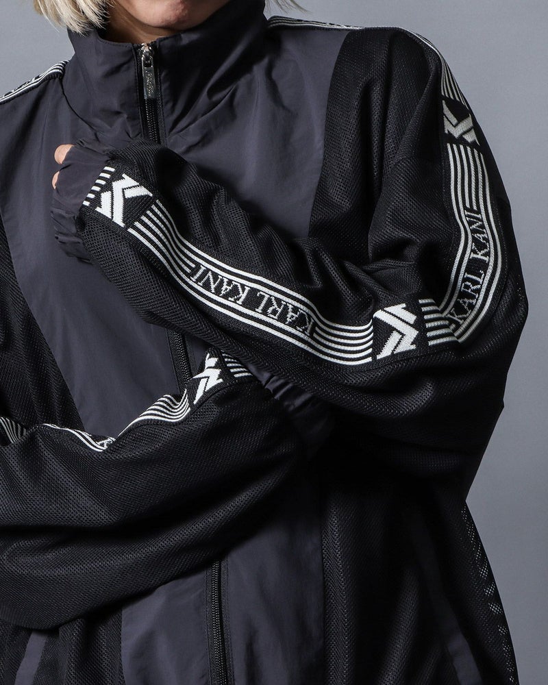 ブラック：154cm(Mサイズ着用)