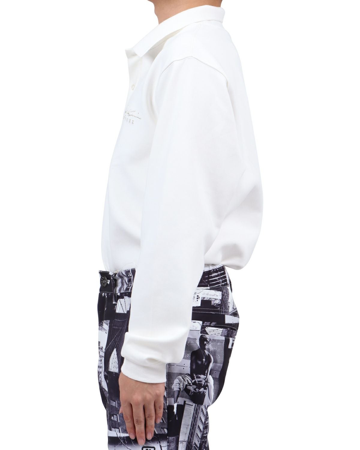 ホワイト：173cm63kg(Lサイズ着用)