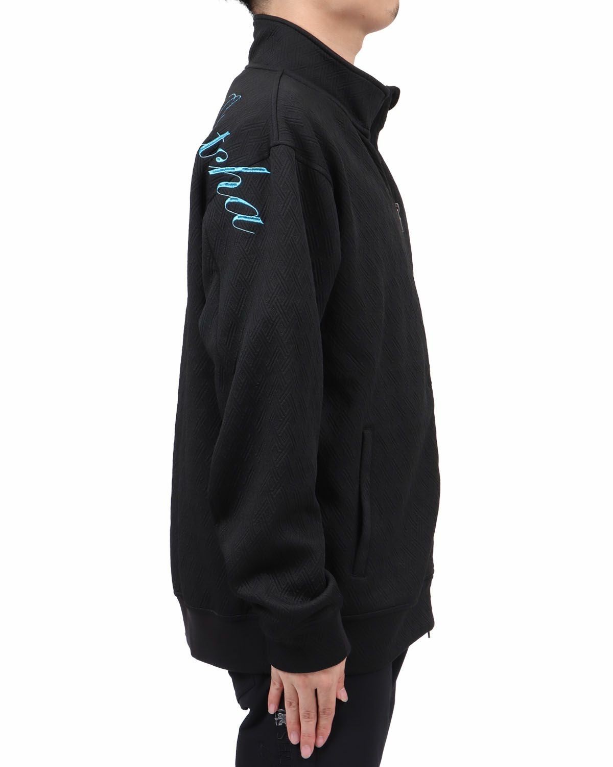 ブラック：173cm63kg(Lサイズ着用)