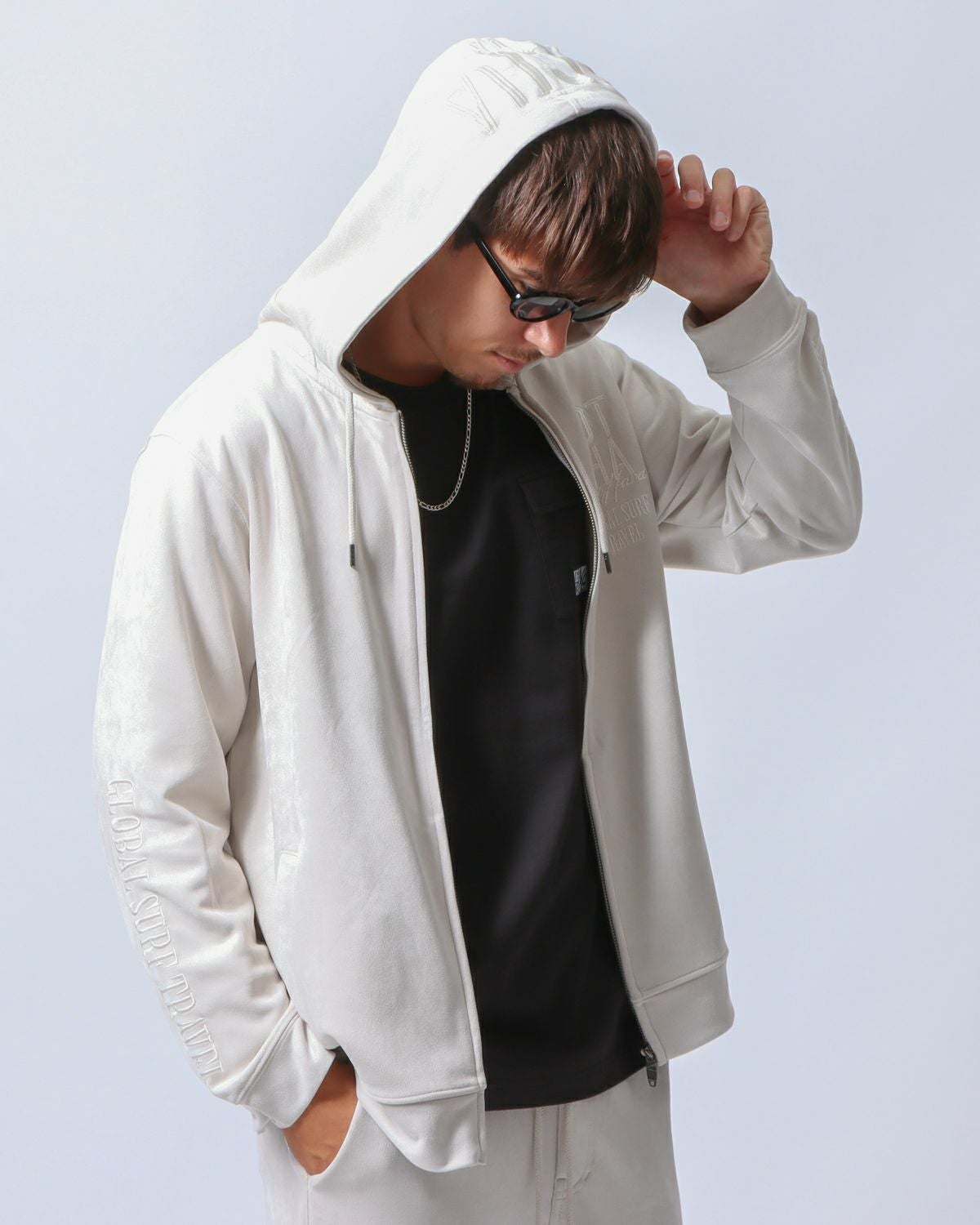 キナリ：180cm/70kg(Lサイズ着用)