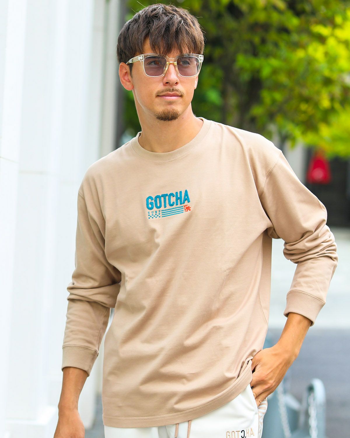 ベージュ：180cm/70kg(Lサイズ着用)