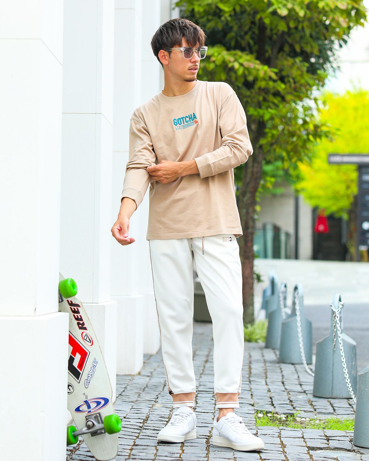 ベージュ：180cm/70kg(Lサイズ着用)