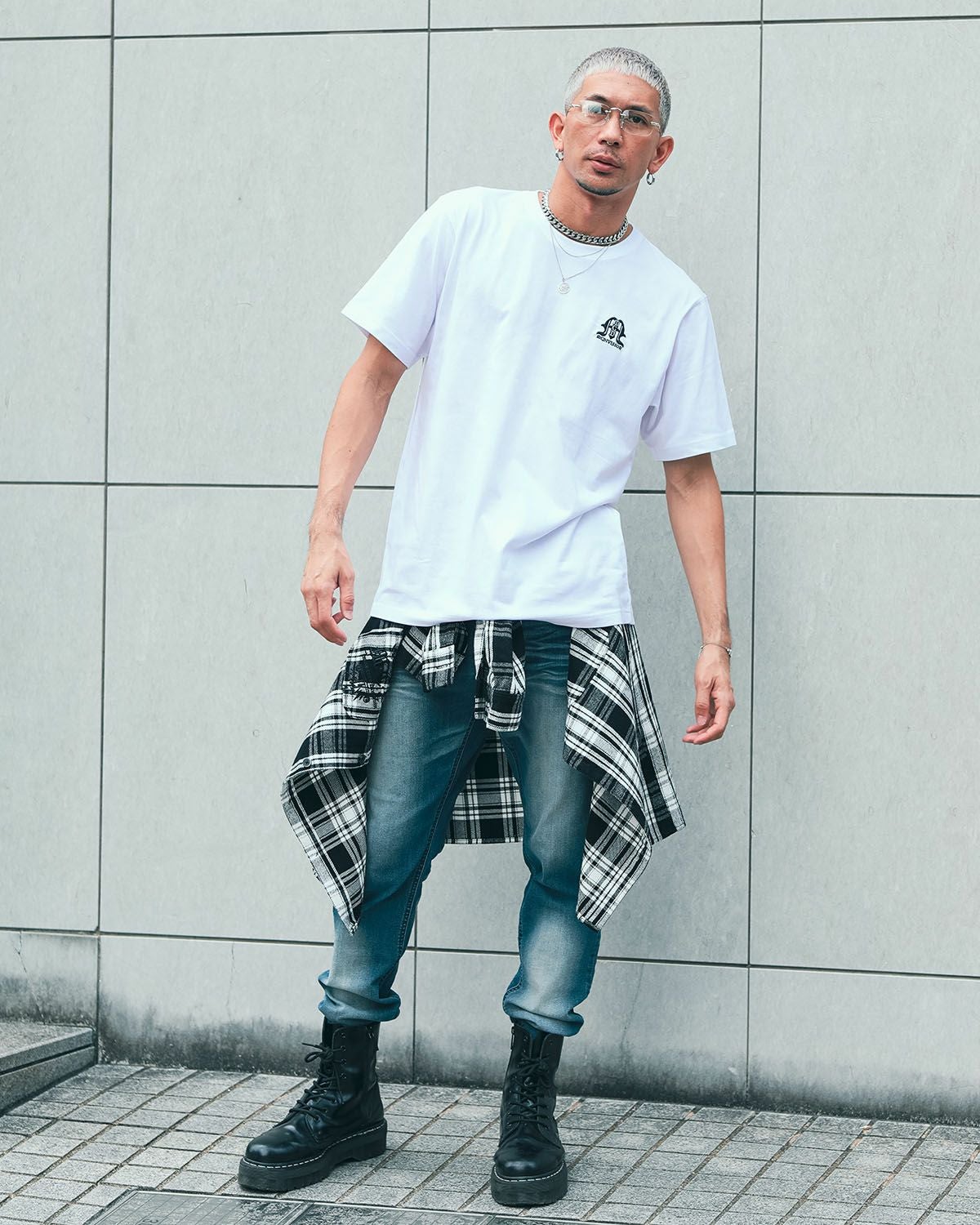 ホワイト:183cm(Lサイズ着用)