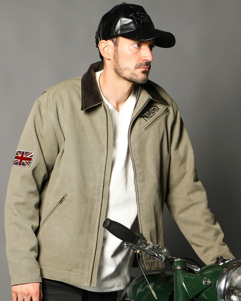 カーキ：186cm(XLサイズ着用)