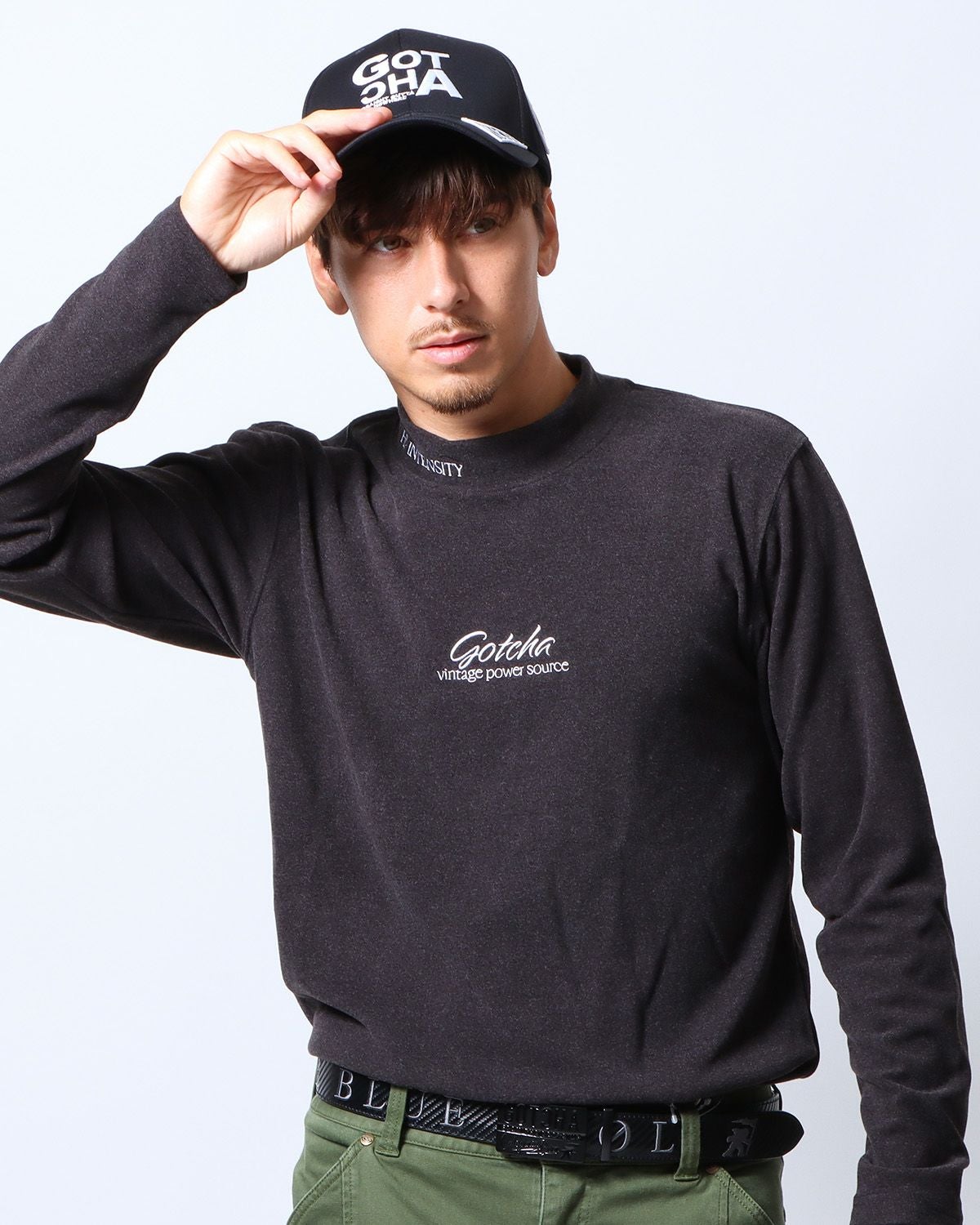 ブラック：180cm/70kg(Lサイズ着用)