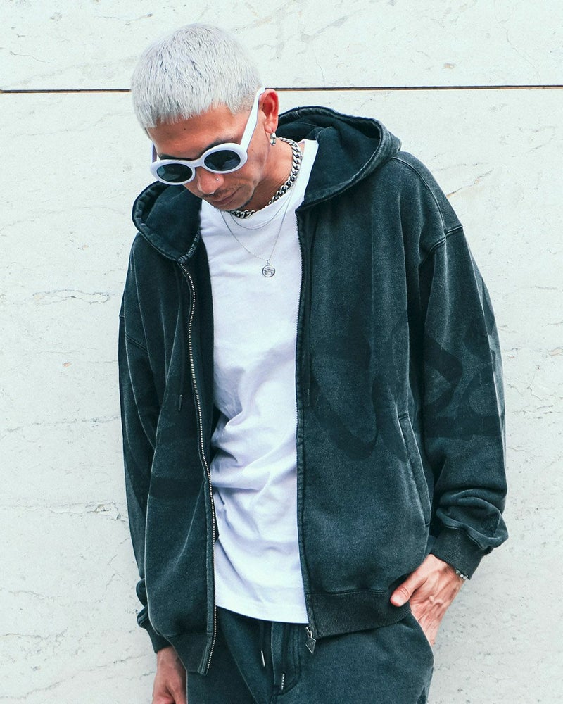 ブラック:183cm(Lサイズ着用)