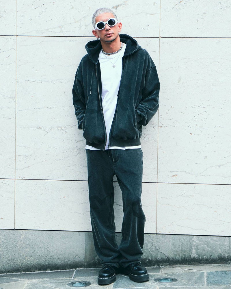 ブラック:183cm(Lサイズ着用)