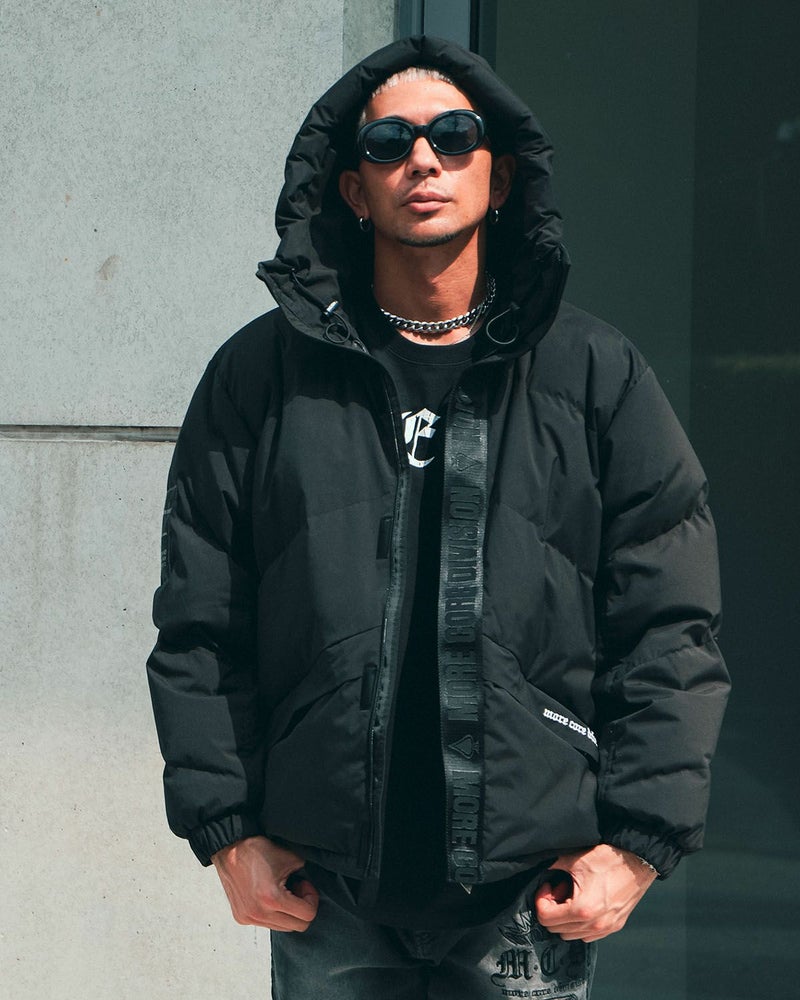 ブラック:183cm(XLサイズ着用)