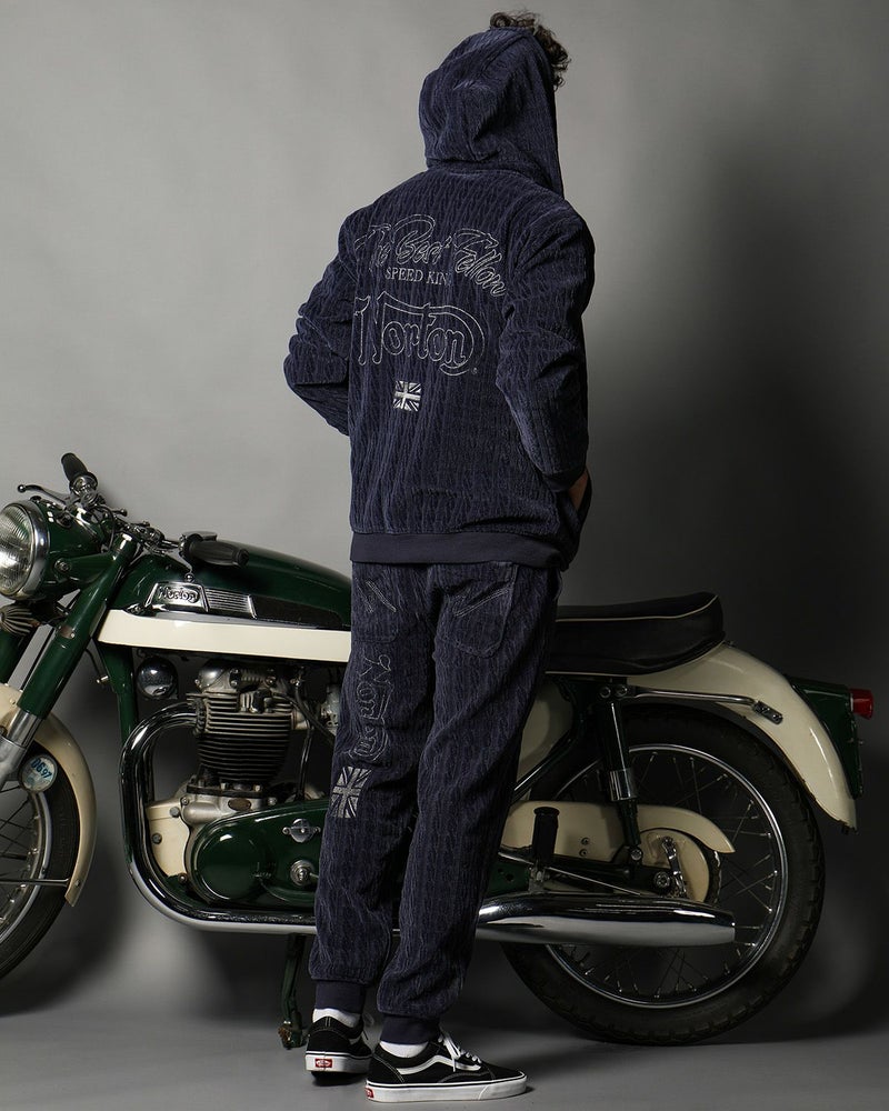 ネイビー：186cm(Lサイズ着用)