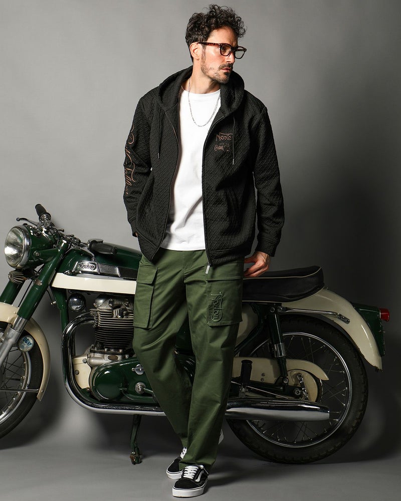 ブラック：186cm(Lサイズ着用)