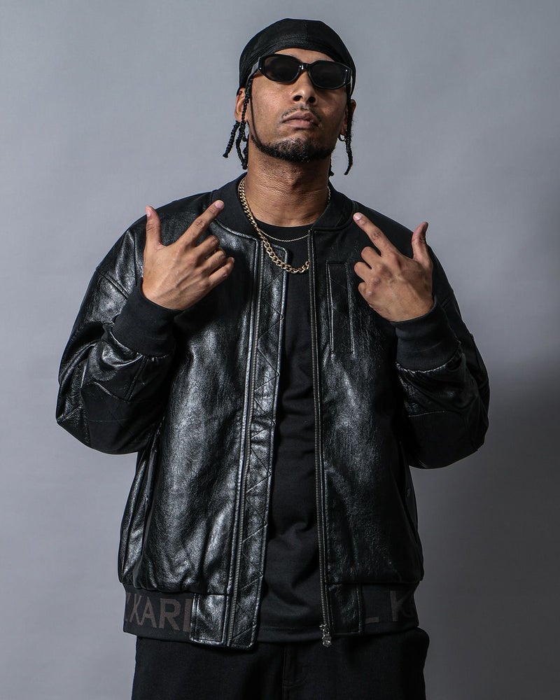 ブラック：180ｃｍ（ＸＬサイズ着用）