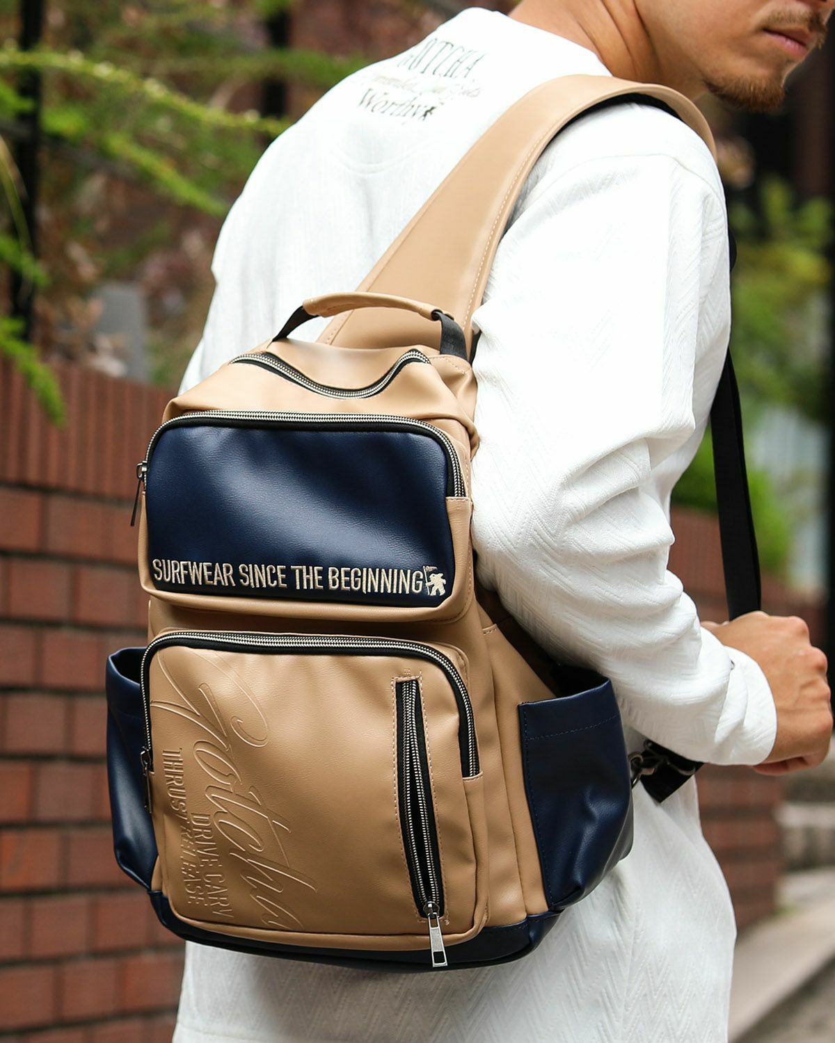 GOTCHA] エンボス ビッグロゴ ボディバッグ | PEET ONLINE STORE