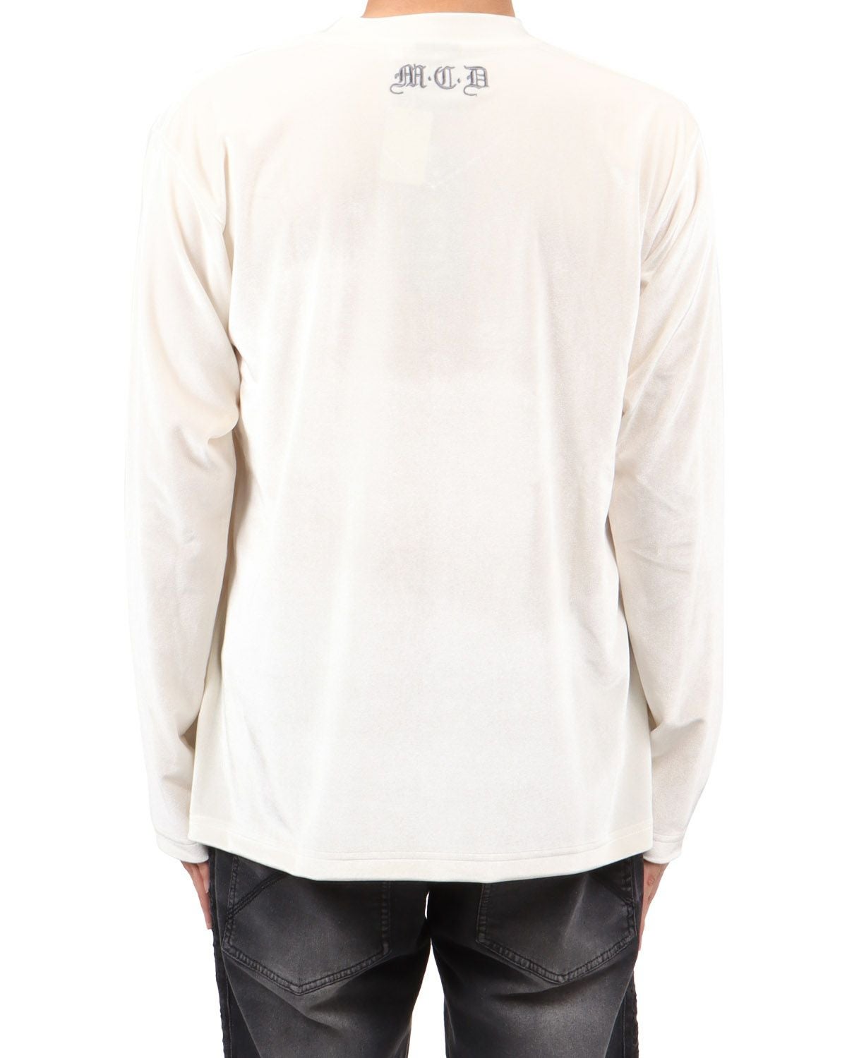 ホワイト：173cm63kg(Lサイズ着用)