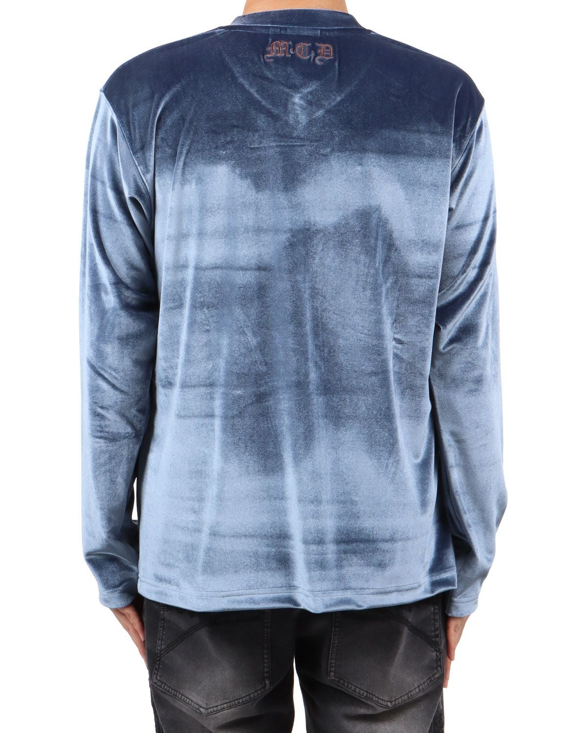 サックス：173cm63kg(Lサイズ着用)