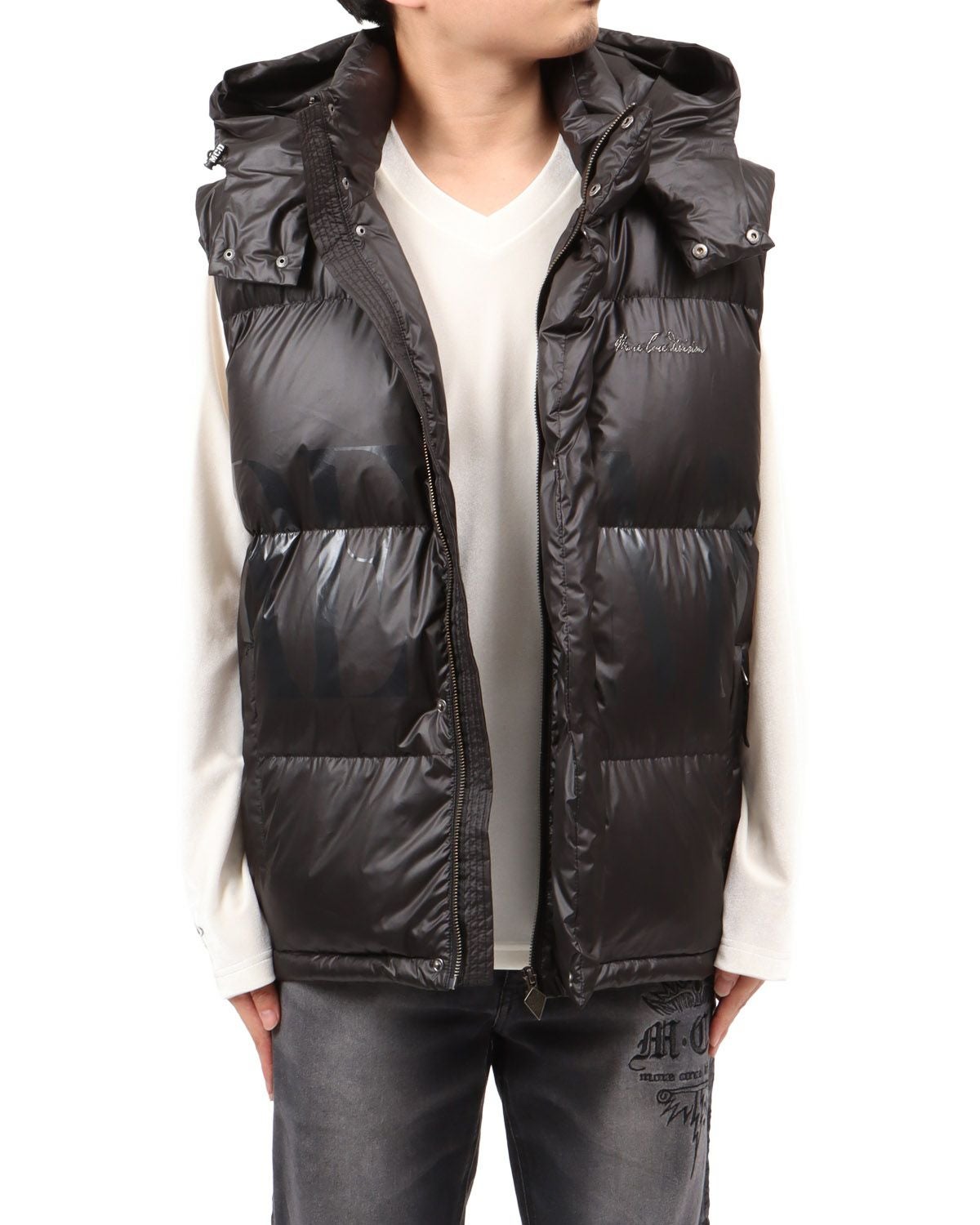 ブラック：173cm63kg(Lサイズ着用)