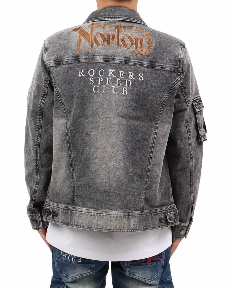 ブラック：173cm63kg(Lサイズ着用)