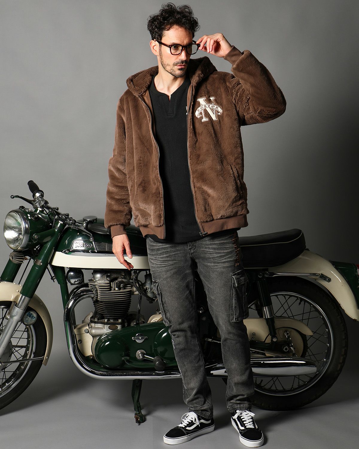 モカチャ：186cm(XLサイズ着用)