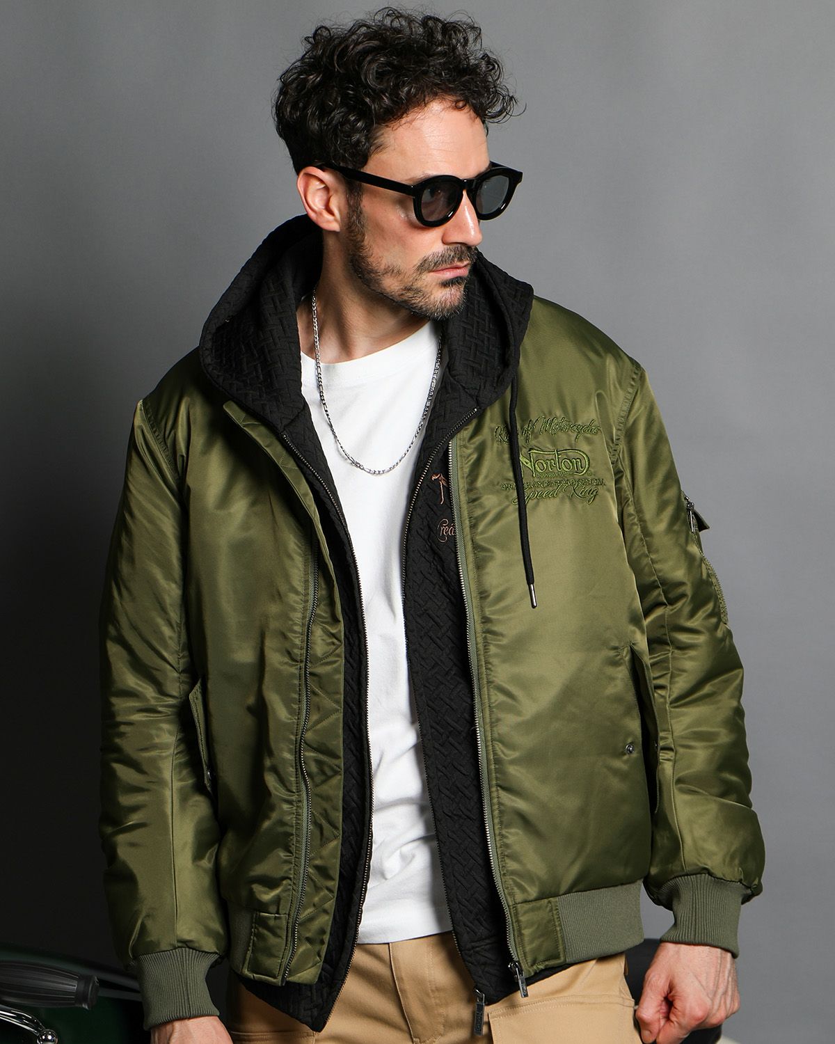 カーキ:186cm(Lサイズ着用)