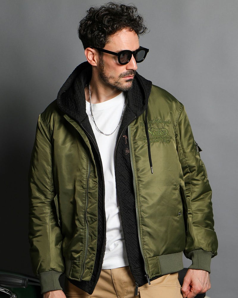 カーキ:186cm(Lサイズ着用)