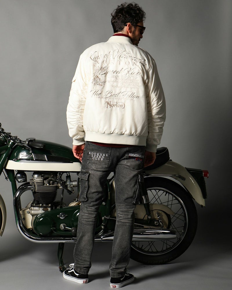 オフホワイト:186cm(Lサイズ着用)