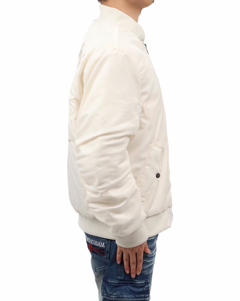 オフホワイト：173cm63kg(Lサイズ着用)