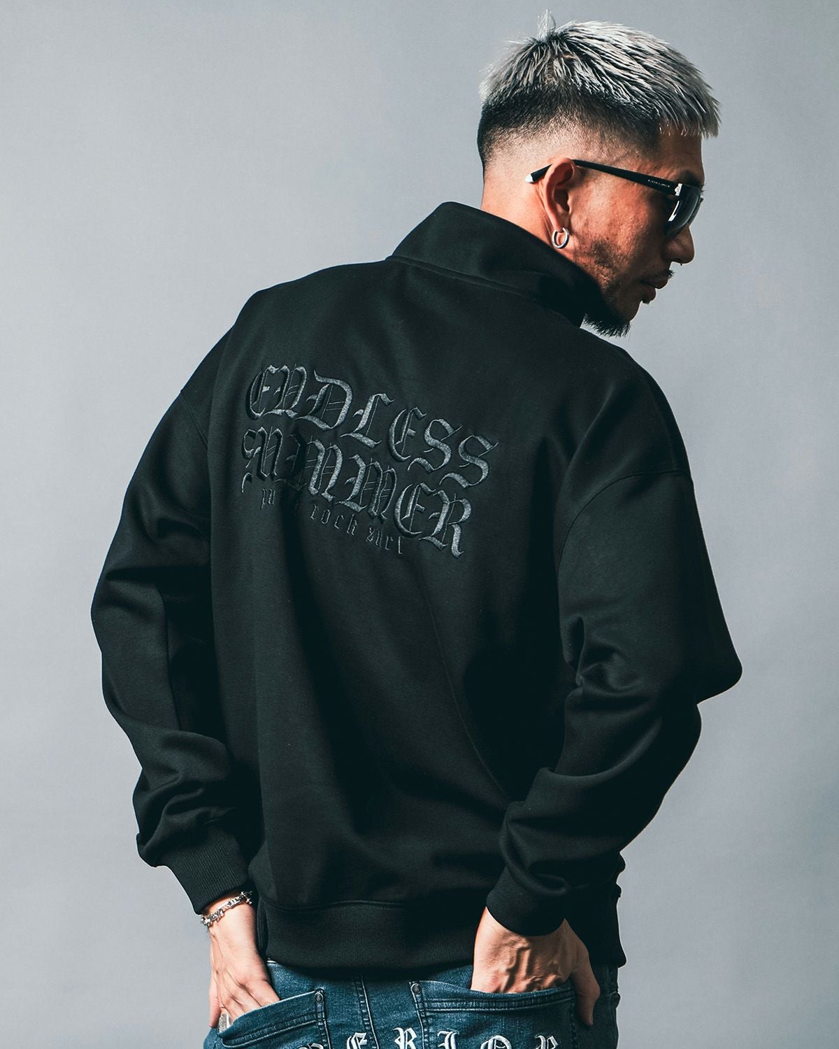 MCD] ブラックポンチ ハーフジップ トレーナー | PEET ONLINE STORE
