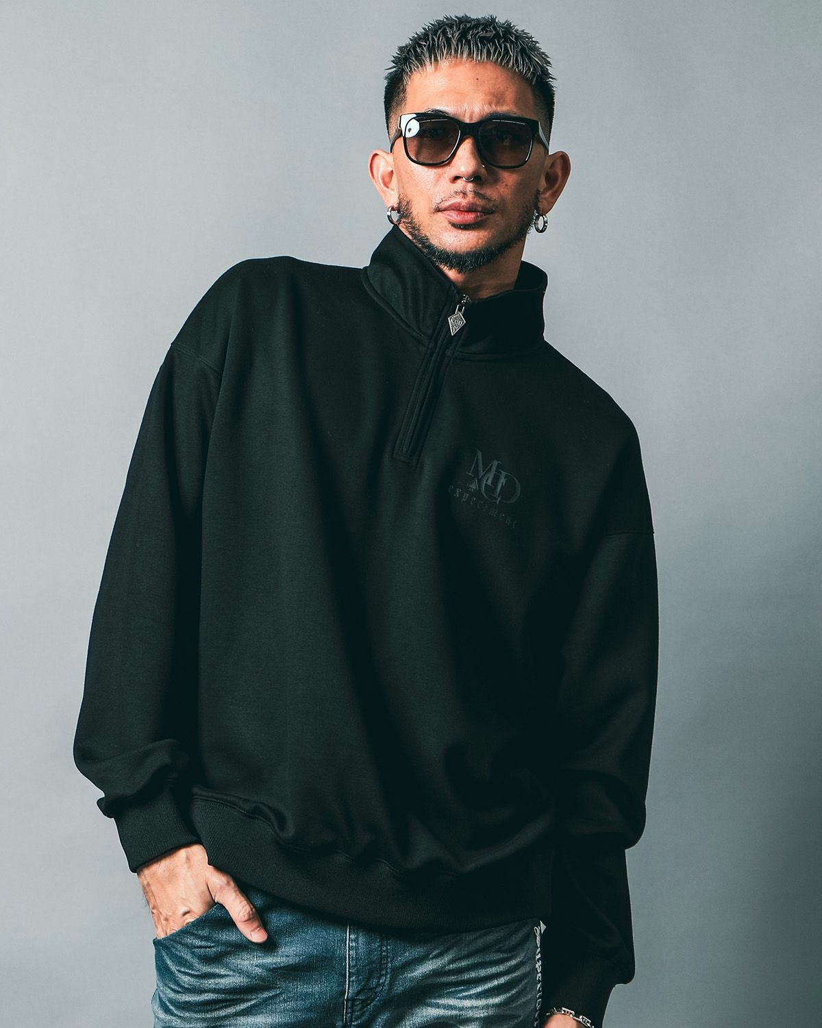 MCD] ブラックポンチ ハーフジップ トレーナー | PEET ONLINE STORE