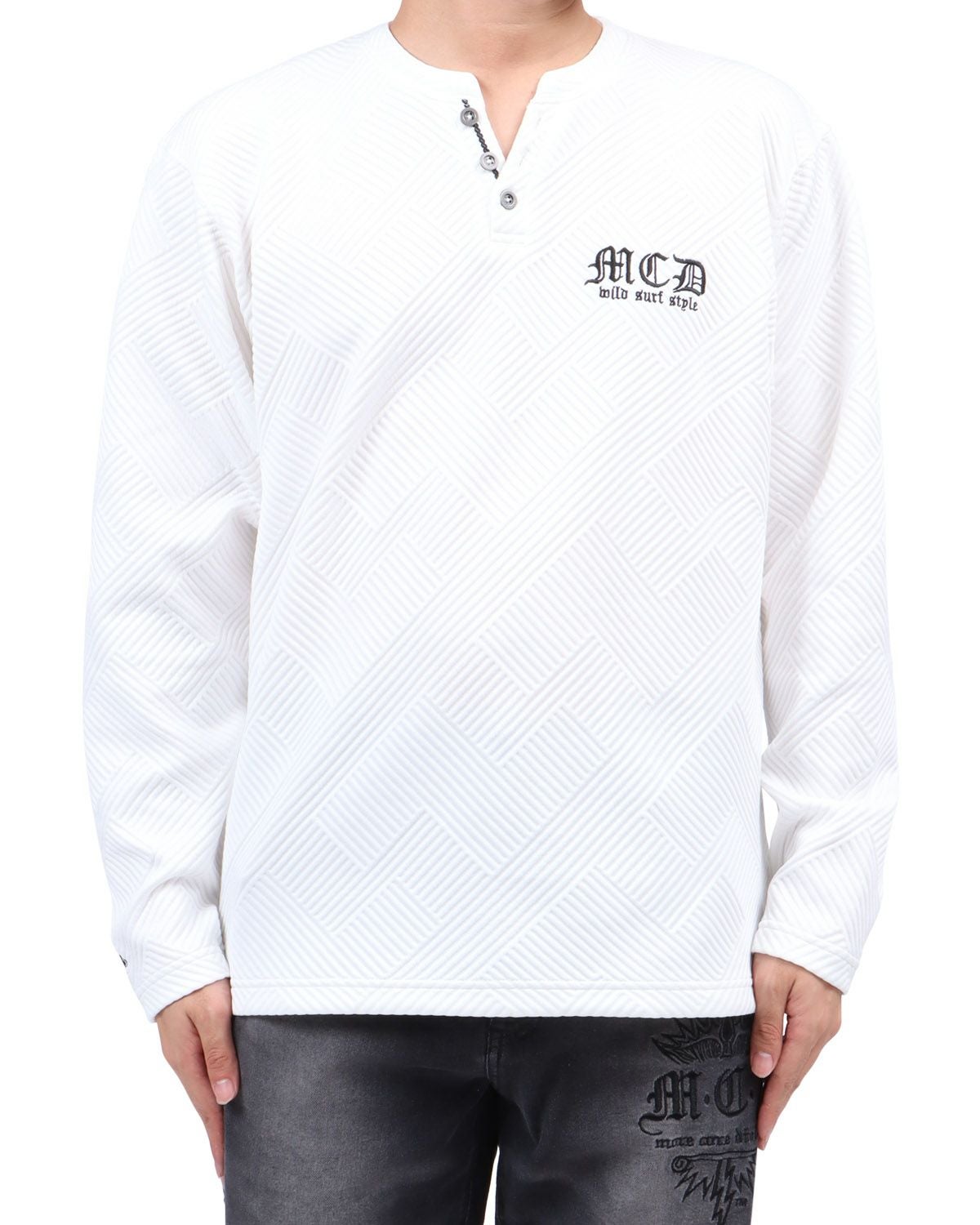 ホワイト：173cm63kg(Lサイズ着用)